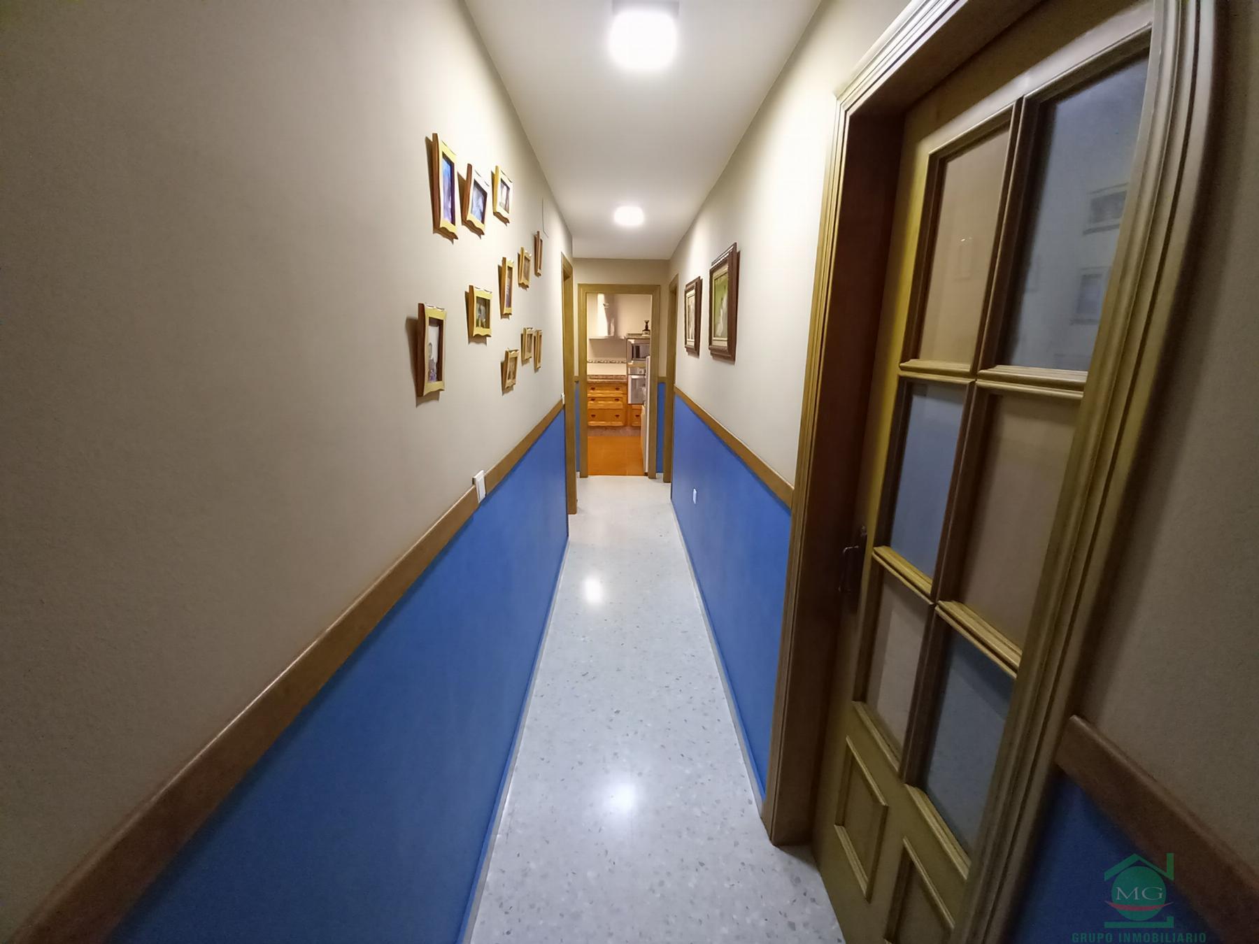 For sale of flat in Puente Mayorga