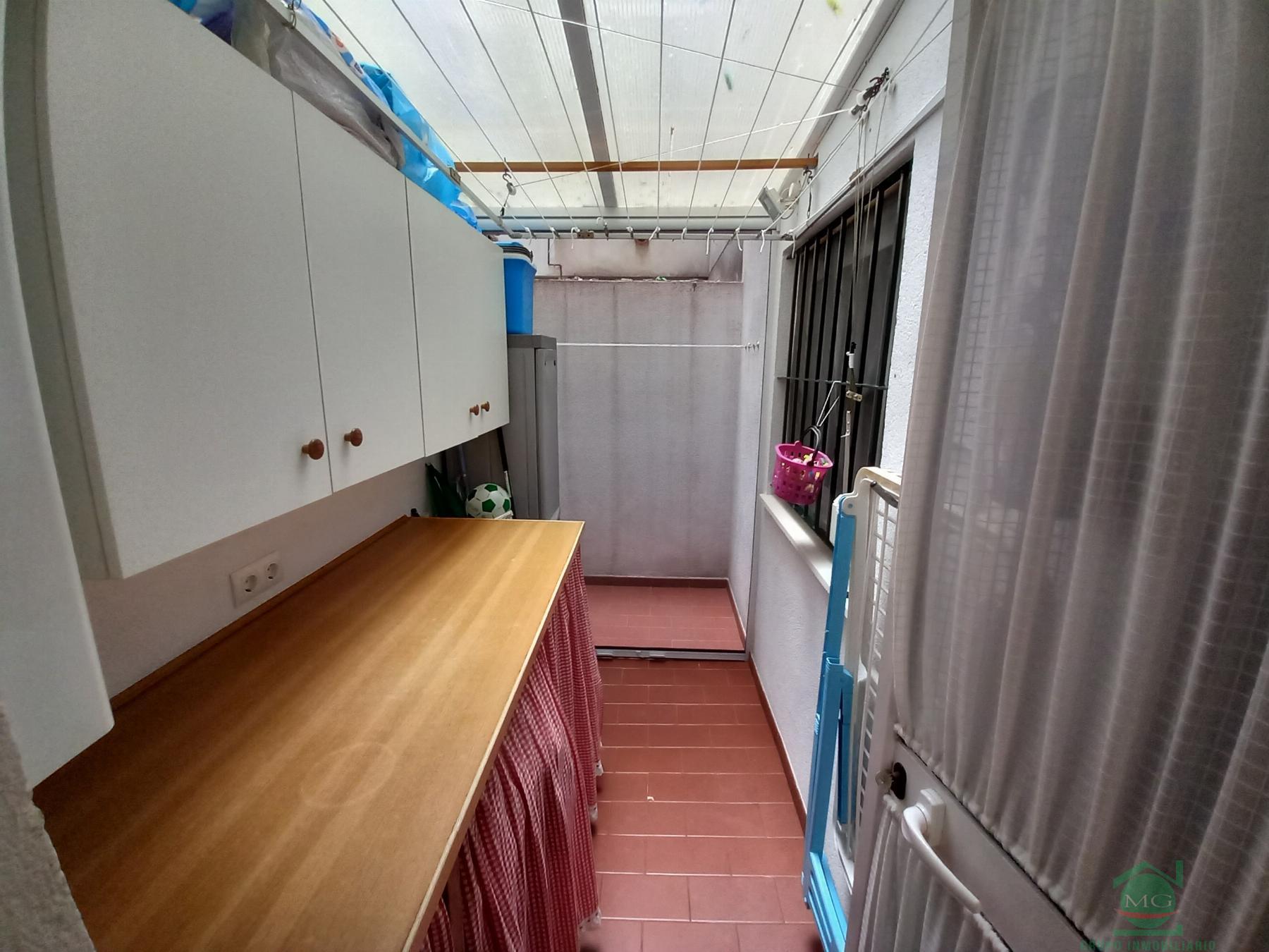 For sale of flat in Puente Mayorga