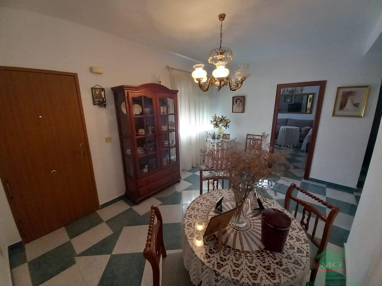 For sale of house in San Roque