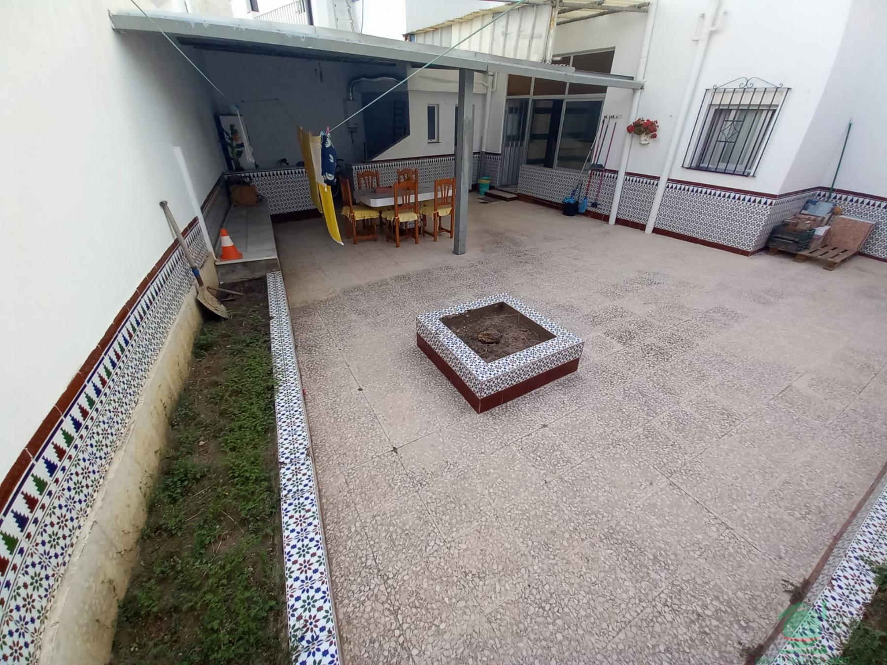For sale of house in San Roque