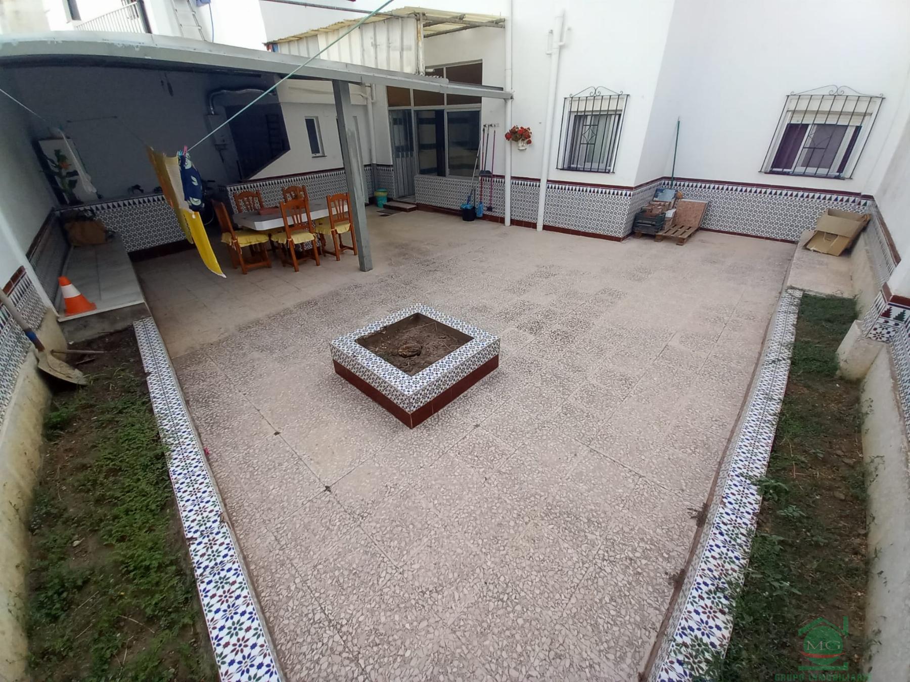 For sale of house in San Roque