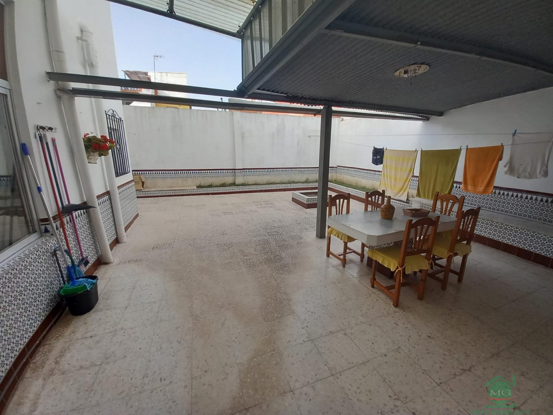 For sale of house in San Roque
