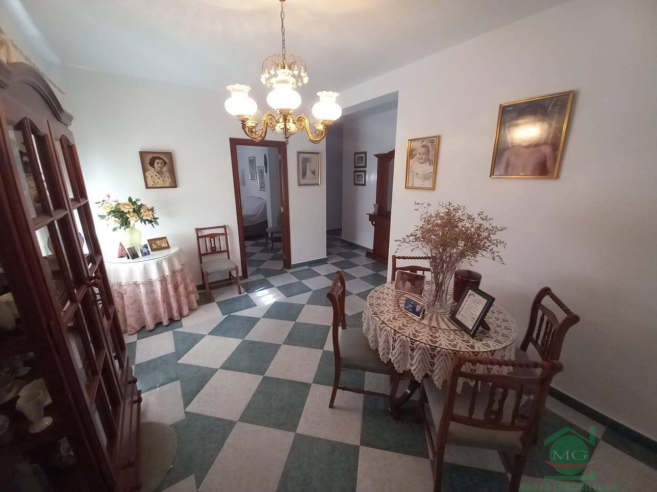 For sale of house in San Roque