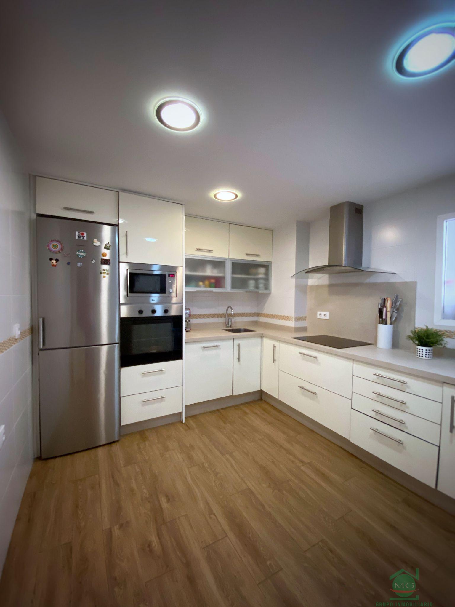 For sale of flat in San Roque