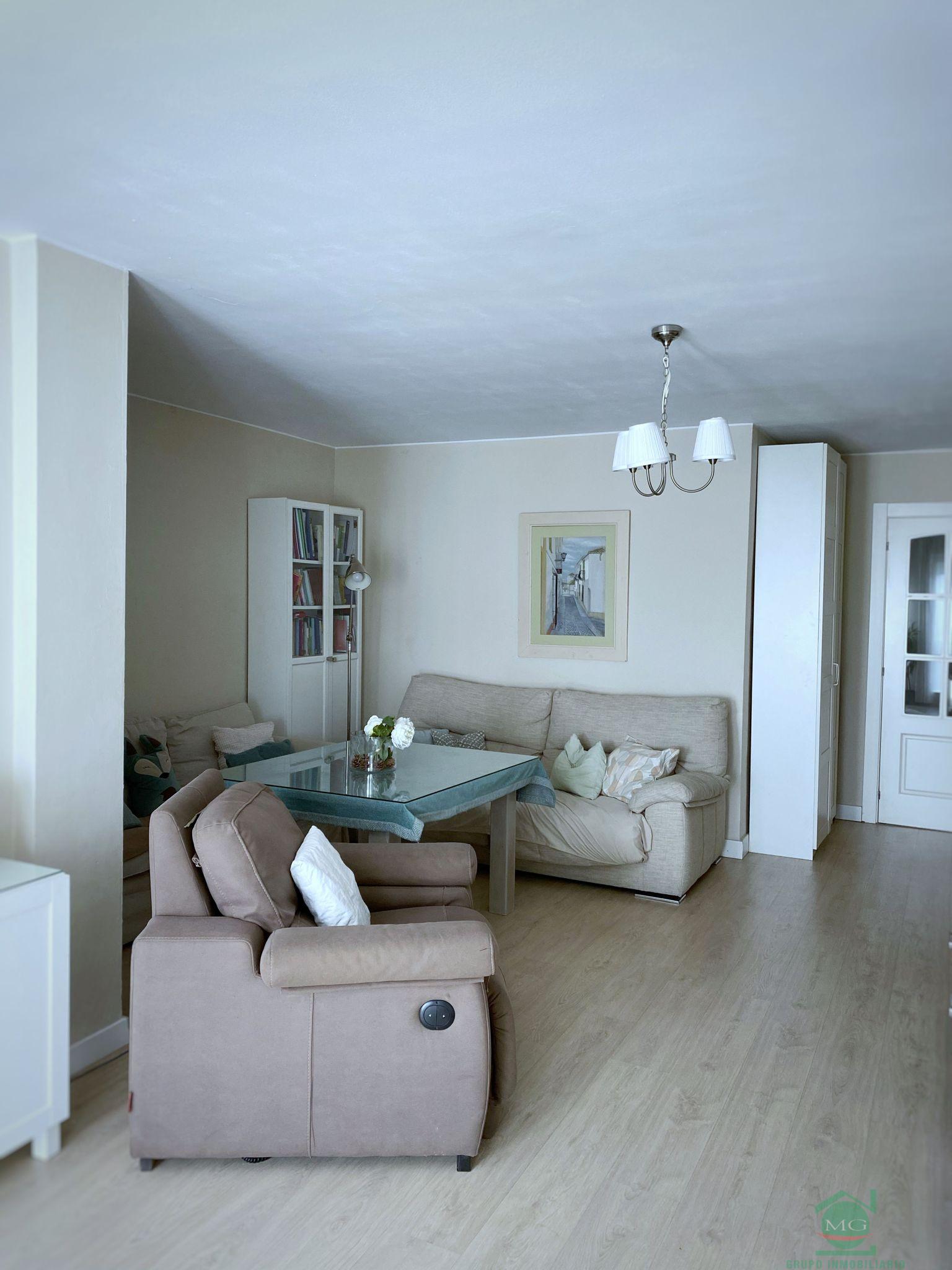 For sale of flat in San Roque