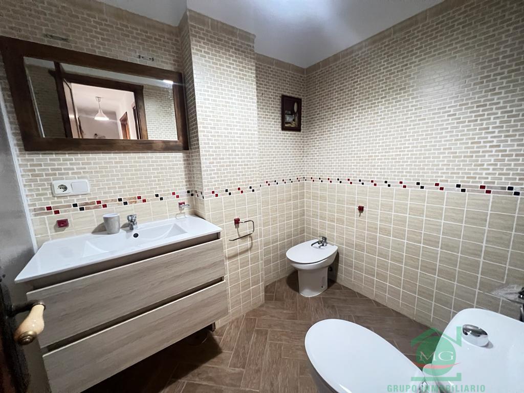 For sale of flat in San Roque