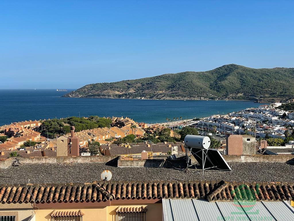 For sale of house in Algeciras