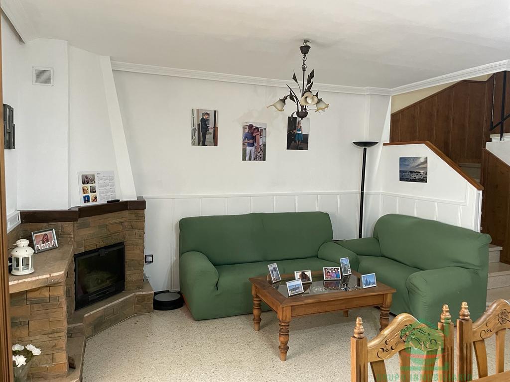 For sale of house in Algeciras