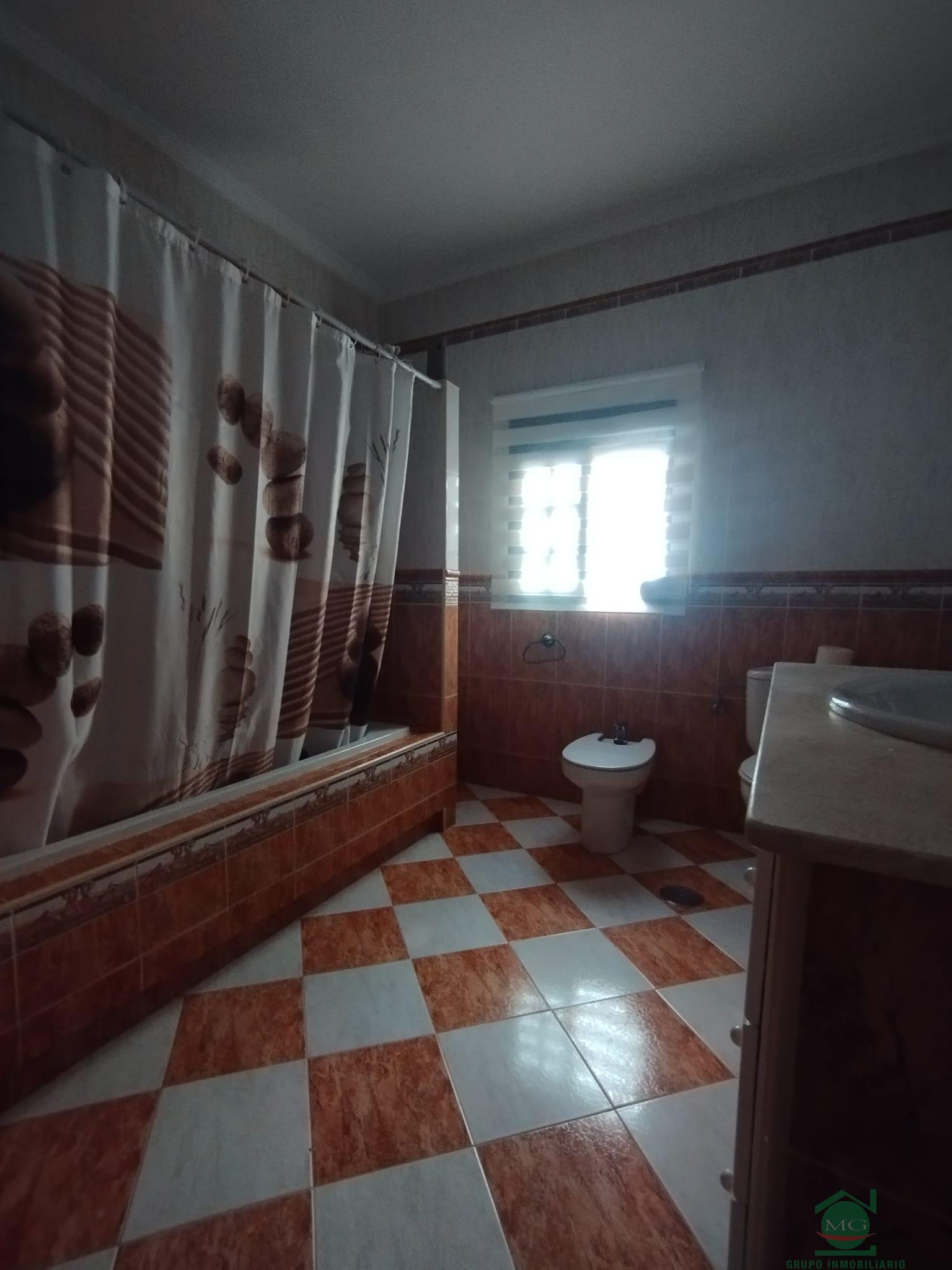 For sale of house in Los Barrios