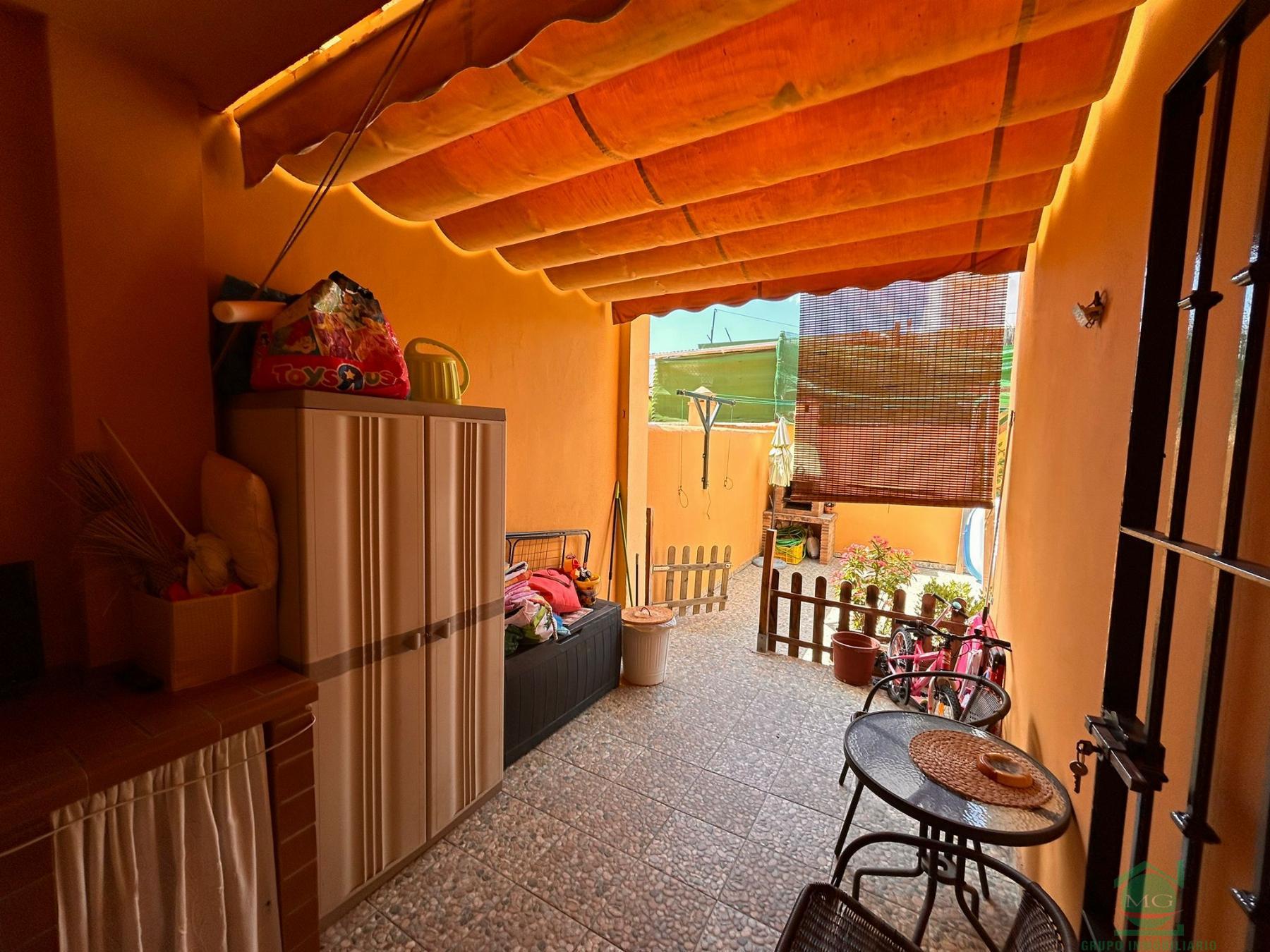 For sale of house in Los Barrios