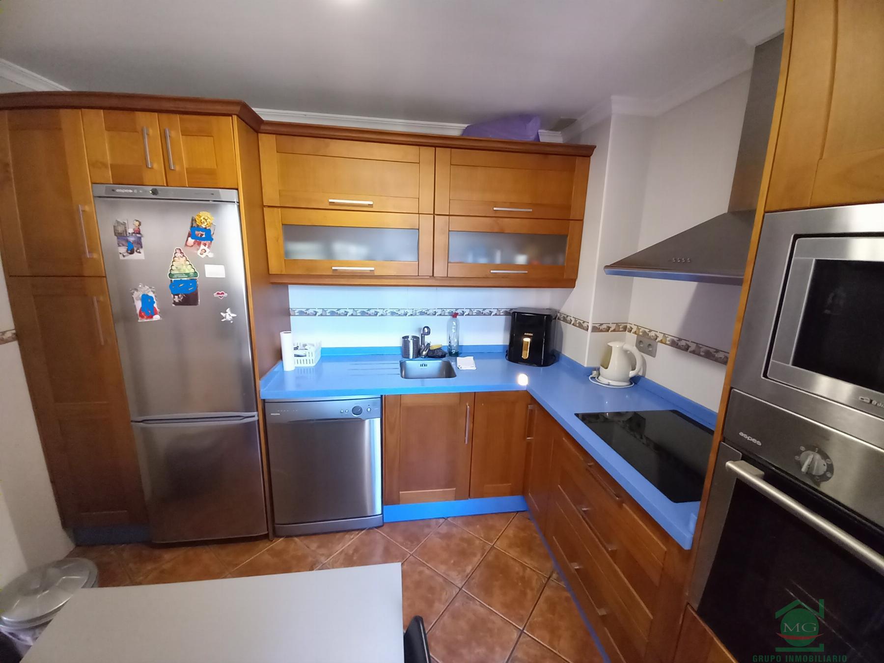 For sale of flat in Puente Mayorga