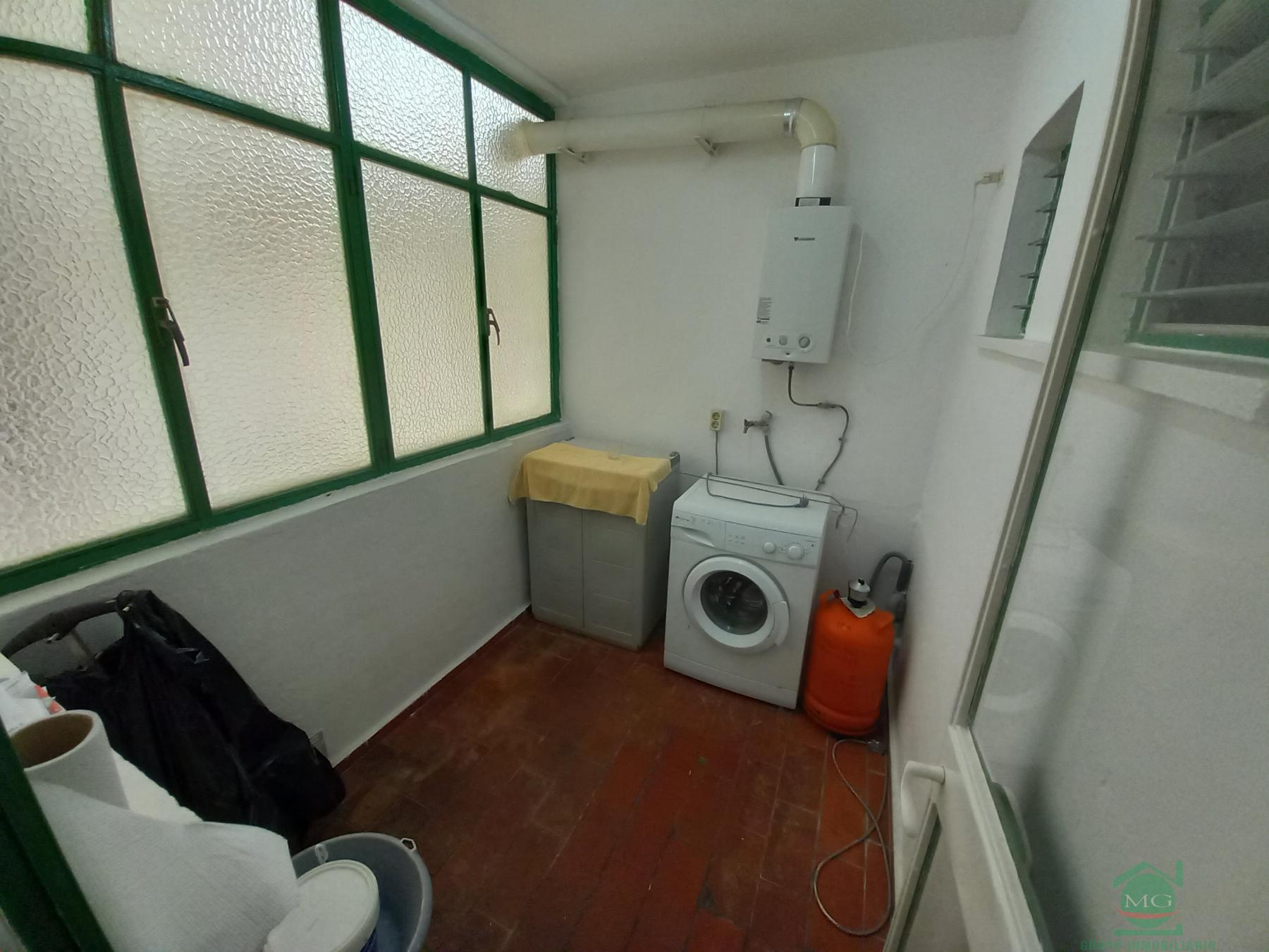 For sale of flat in La Linea de la Concepcion