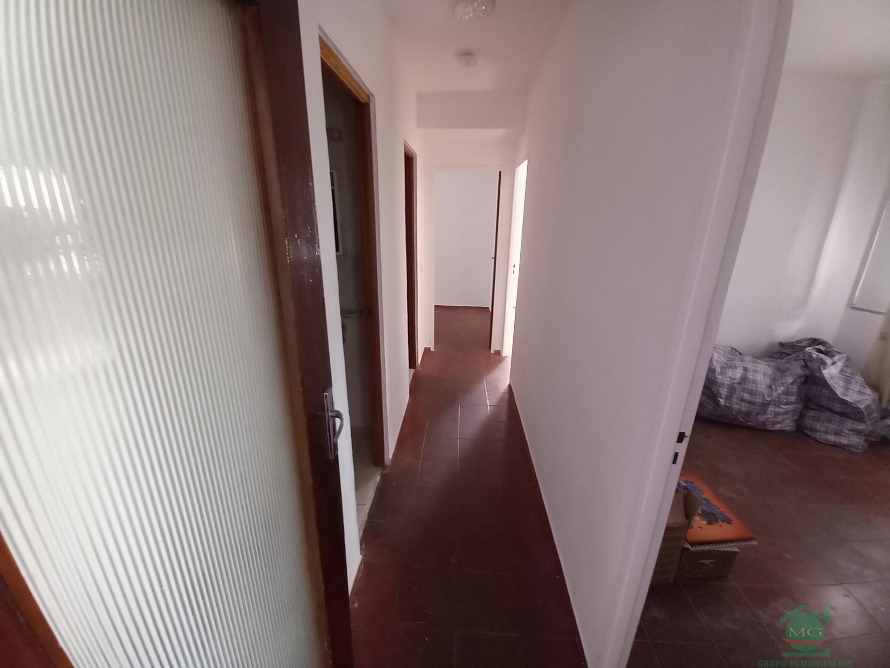 For sale of flat in La Linea de la Concepcion