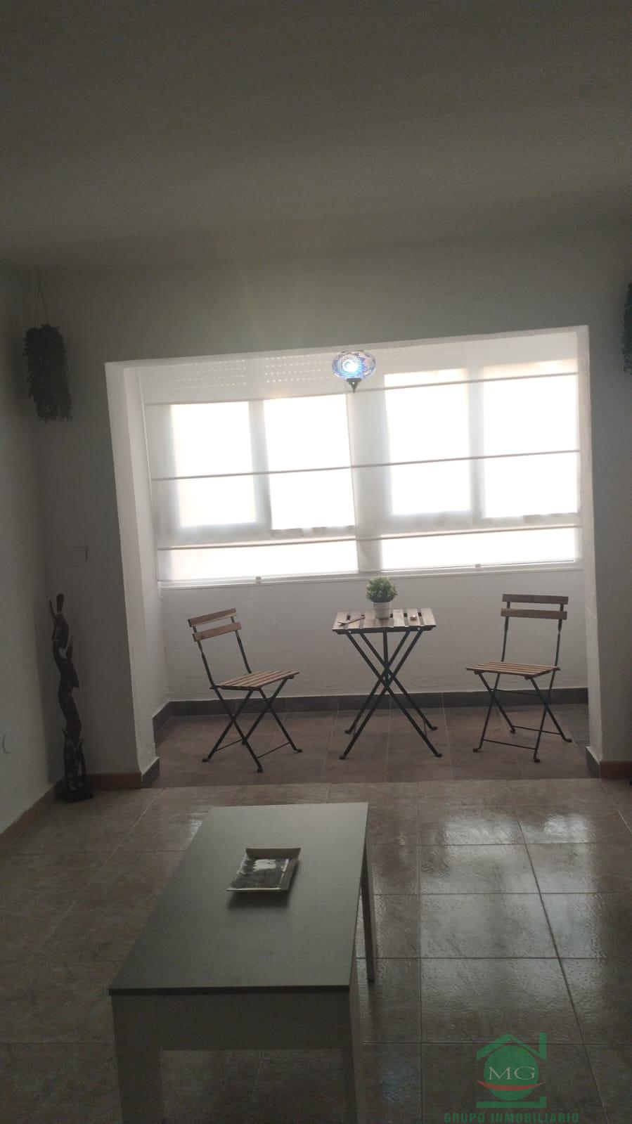 For rent of house in Algeciras