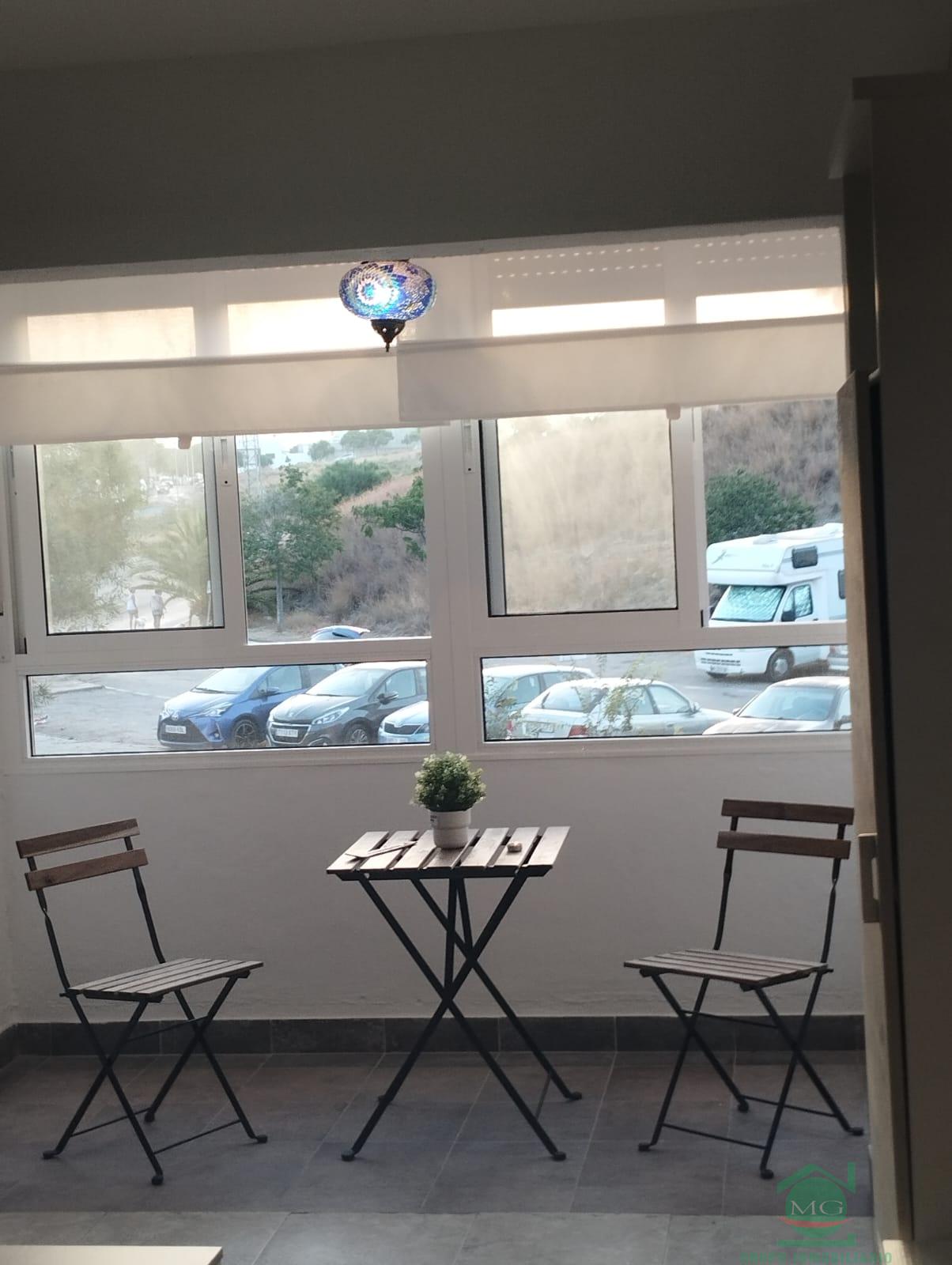 For rent of house in Algeciras