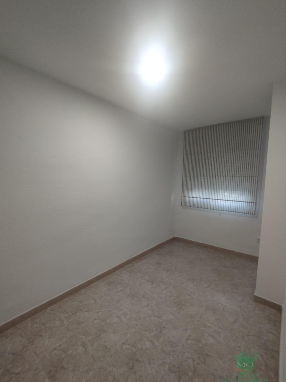 For rent of house in Algeciras