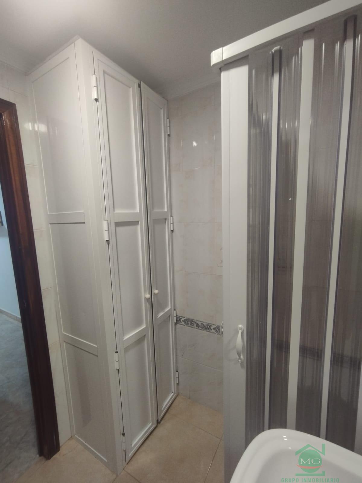 For rent of house in Algeciras