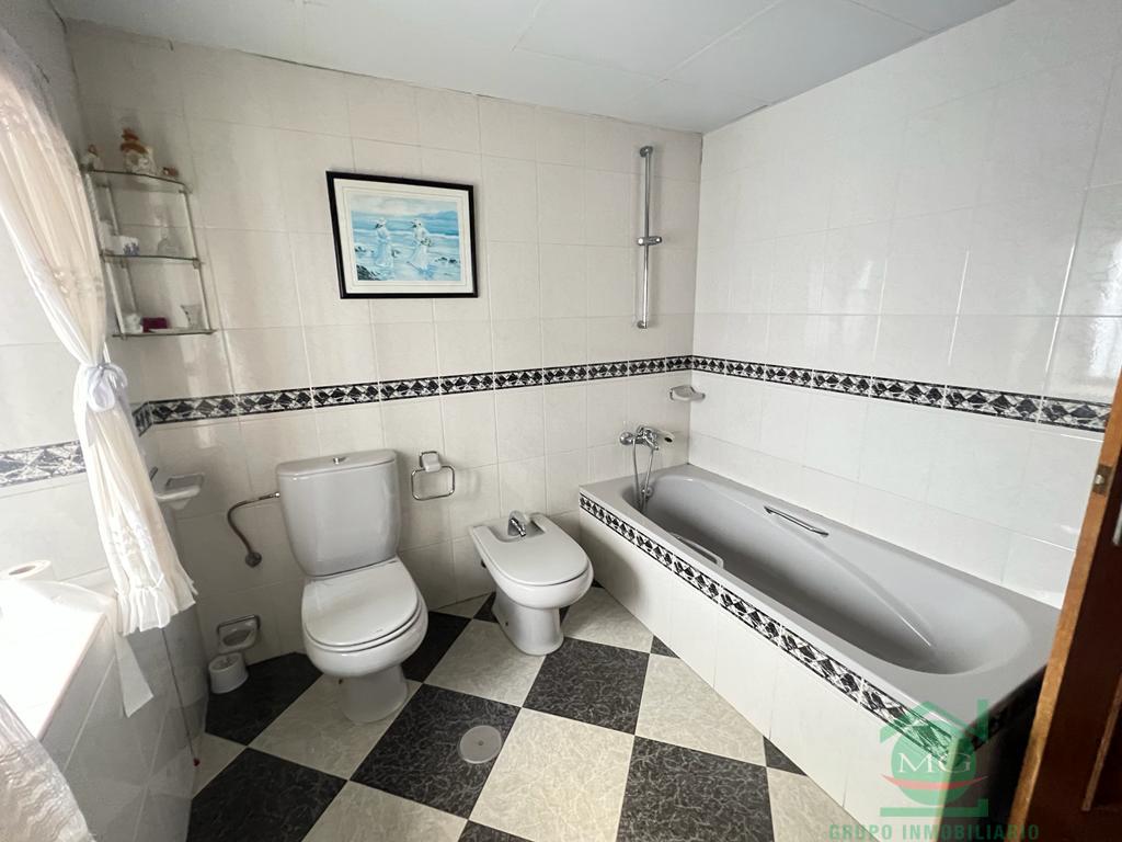 For sale of house in San Roque