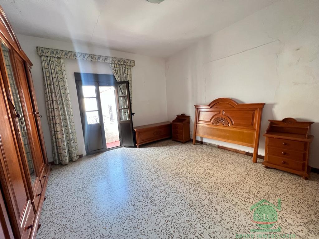 For sale of house in San Roque