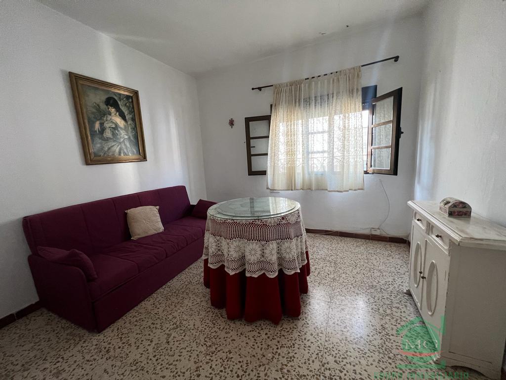 For sale of house in San Roque