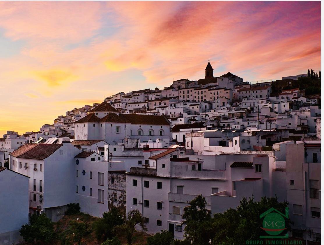 For sale of new build in Alcalá de los Gazules