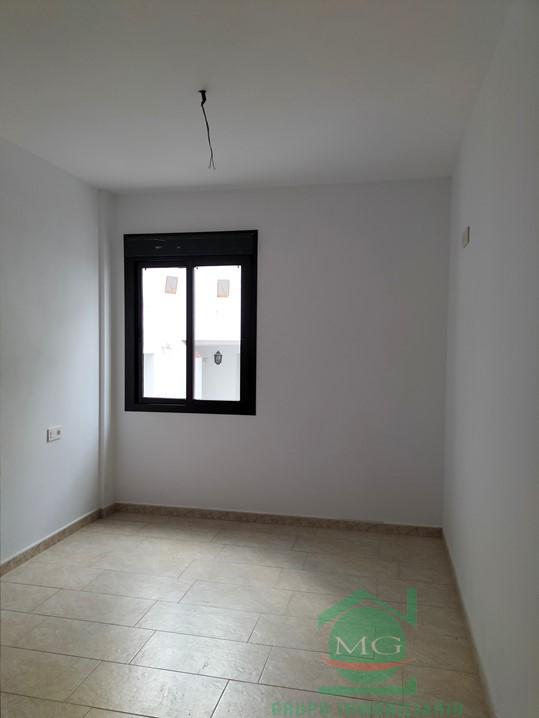 For sale of flat in Alcalá de los Gazules