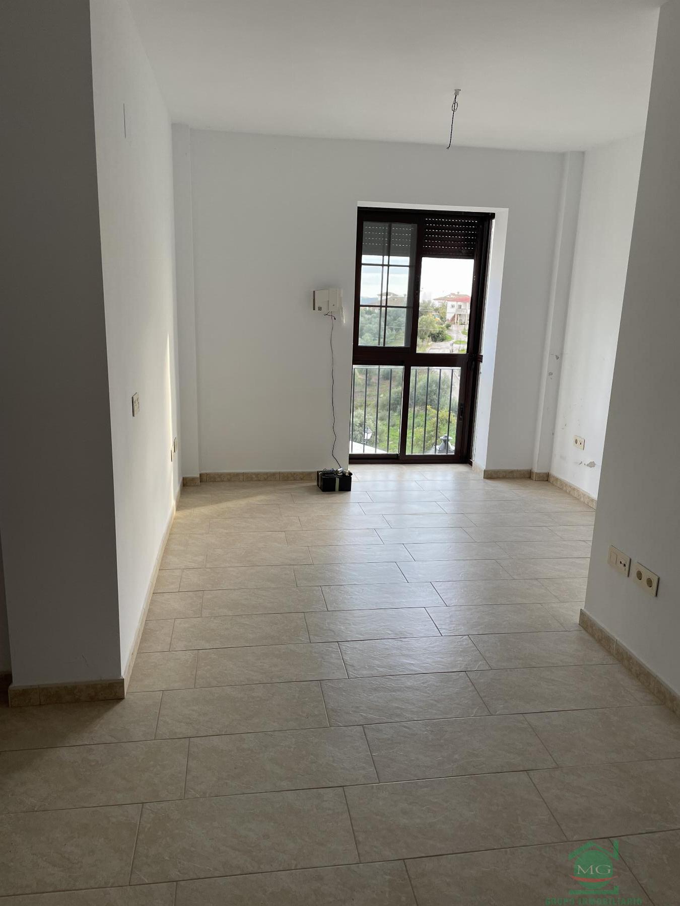 For sale of flat in Alcalá de los Gazules