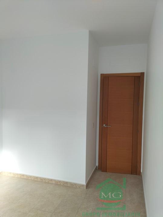 For sale of flat in Alcalá de los Gazules