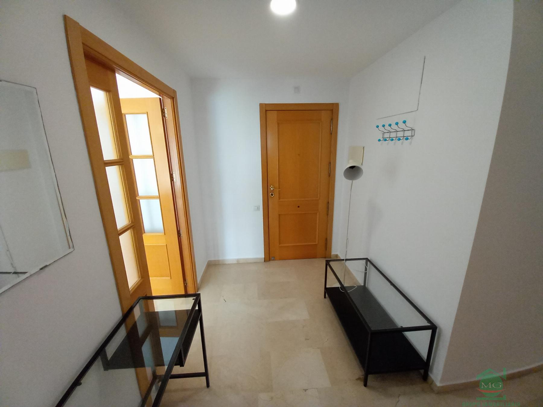 For sale of flat in La Linea de la Concepcion