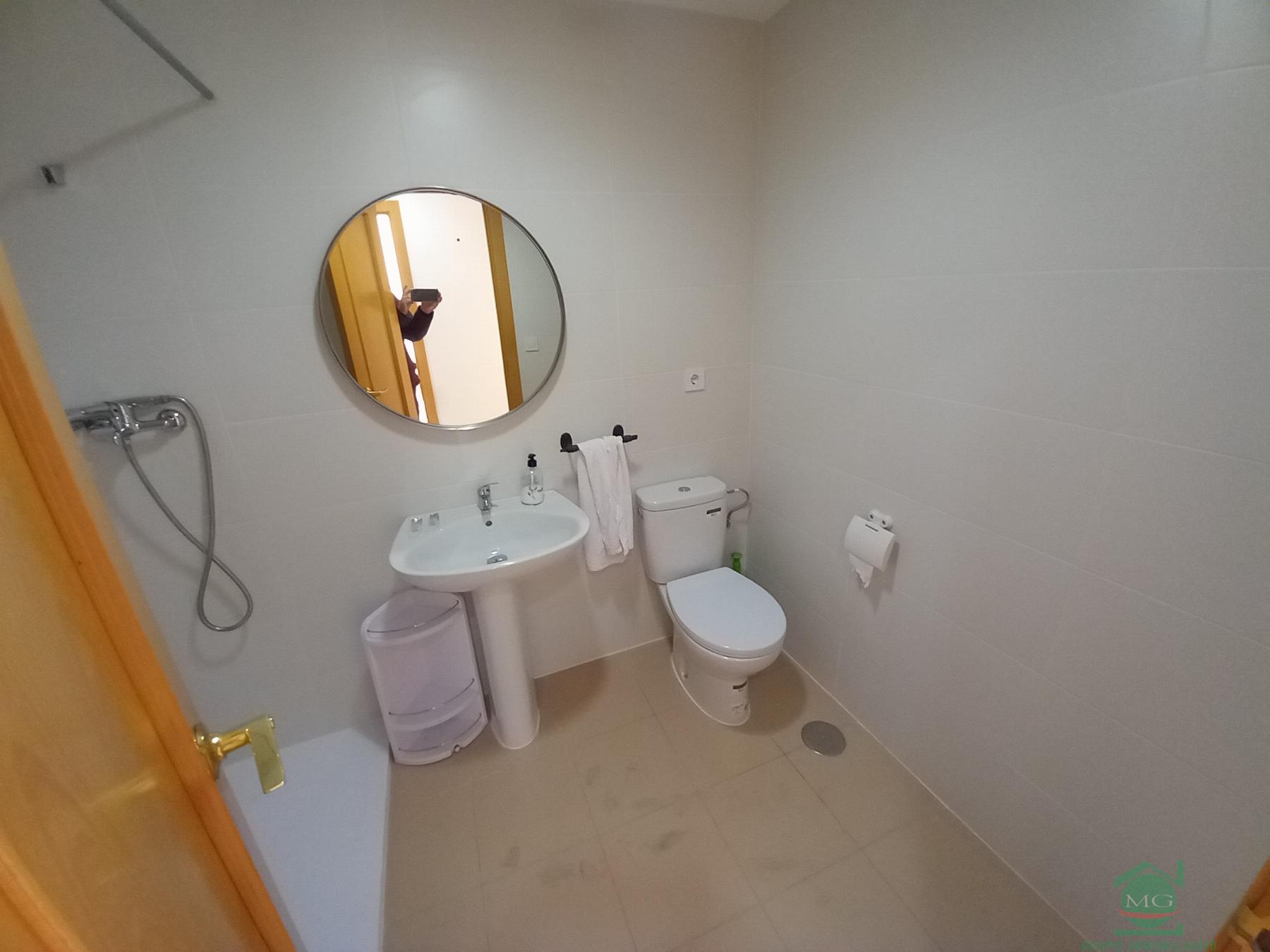 For sale of flat in La Linea de la Concepcion