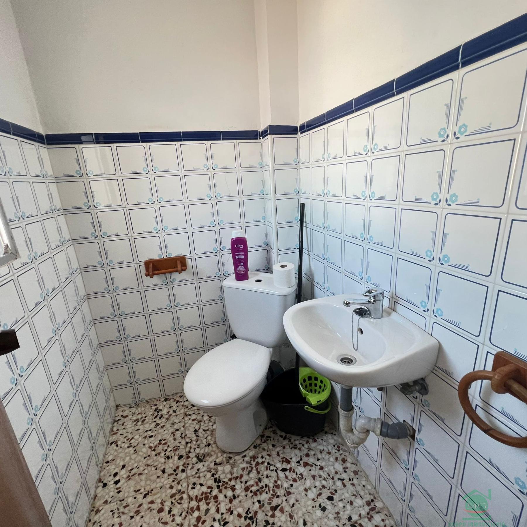 For sale of house in San Roque