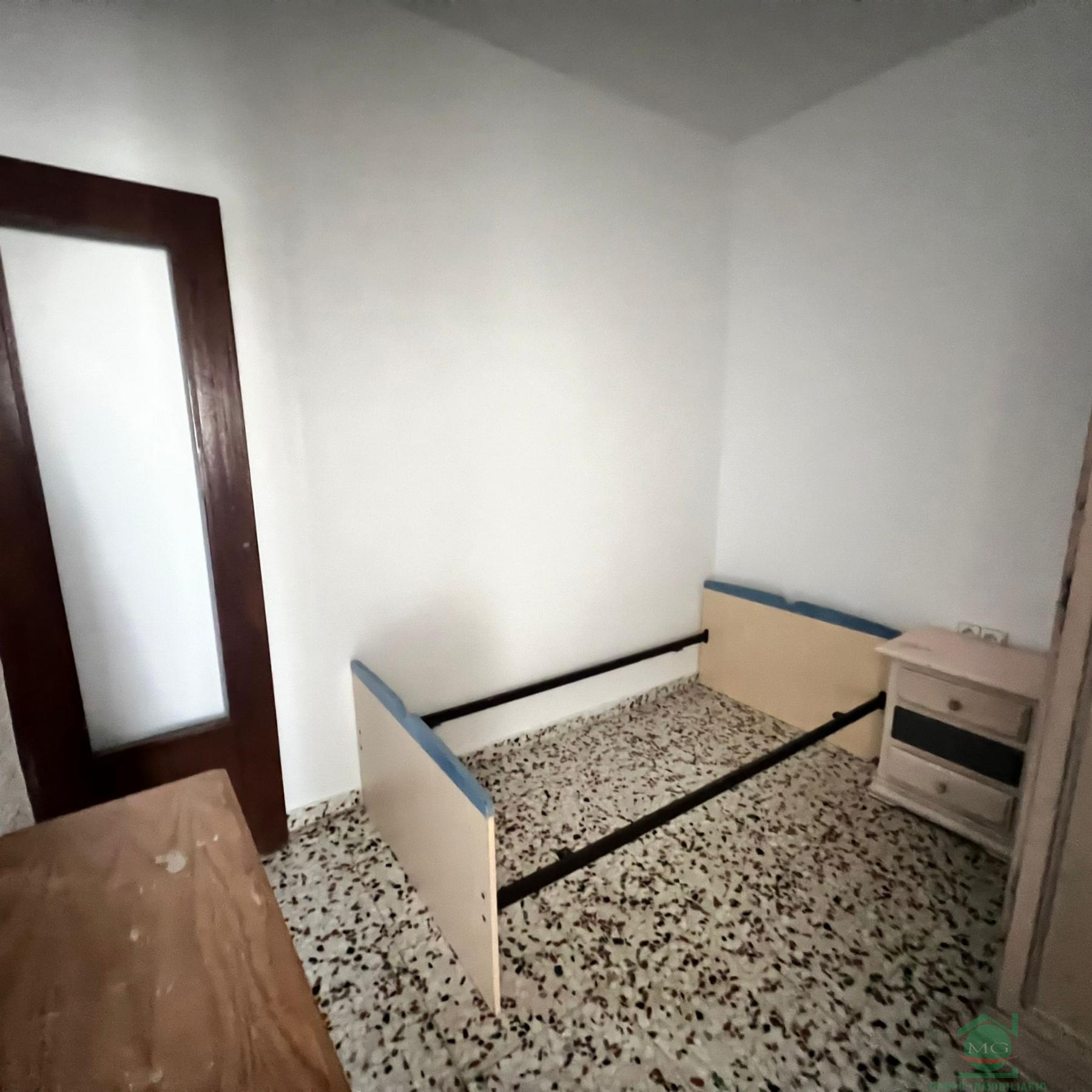 For sale of house in San Roque