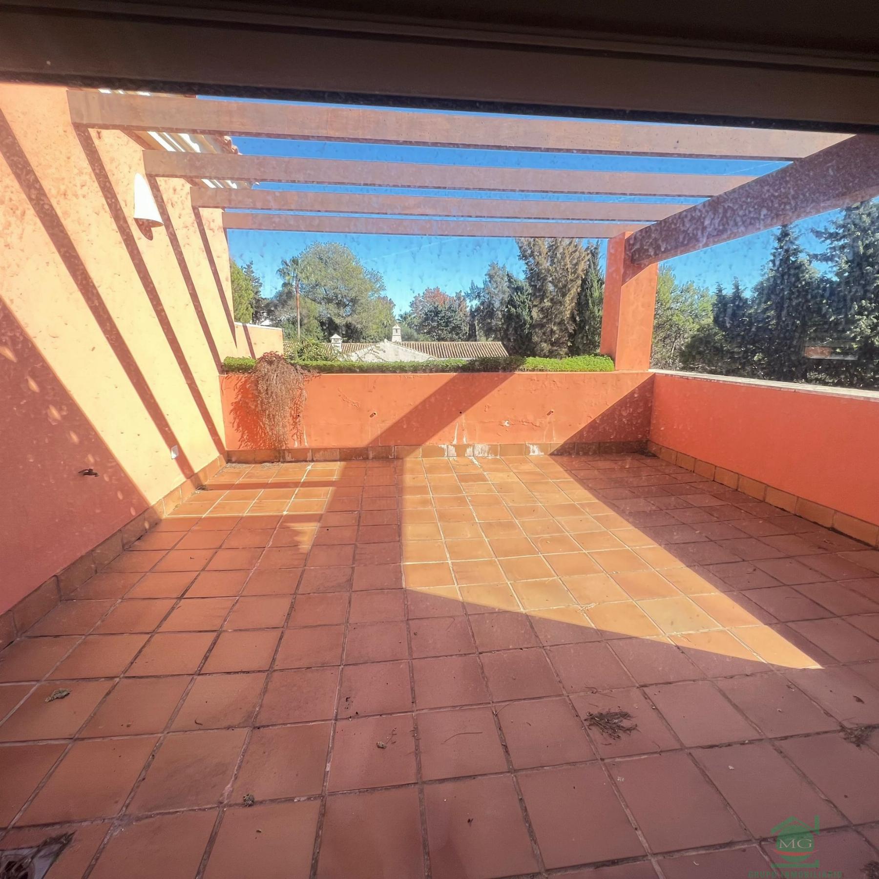For sale of villa in Sotogrande