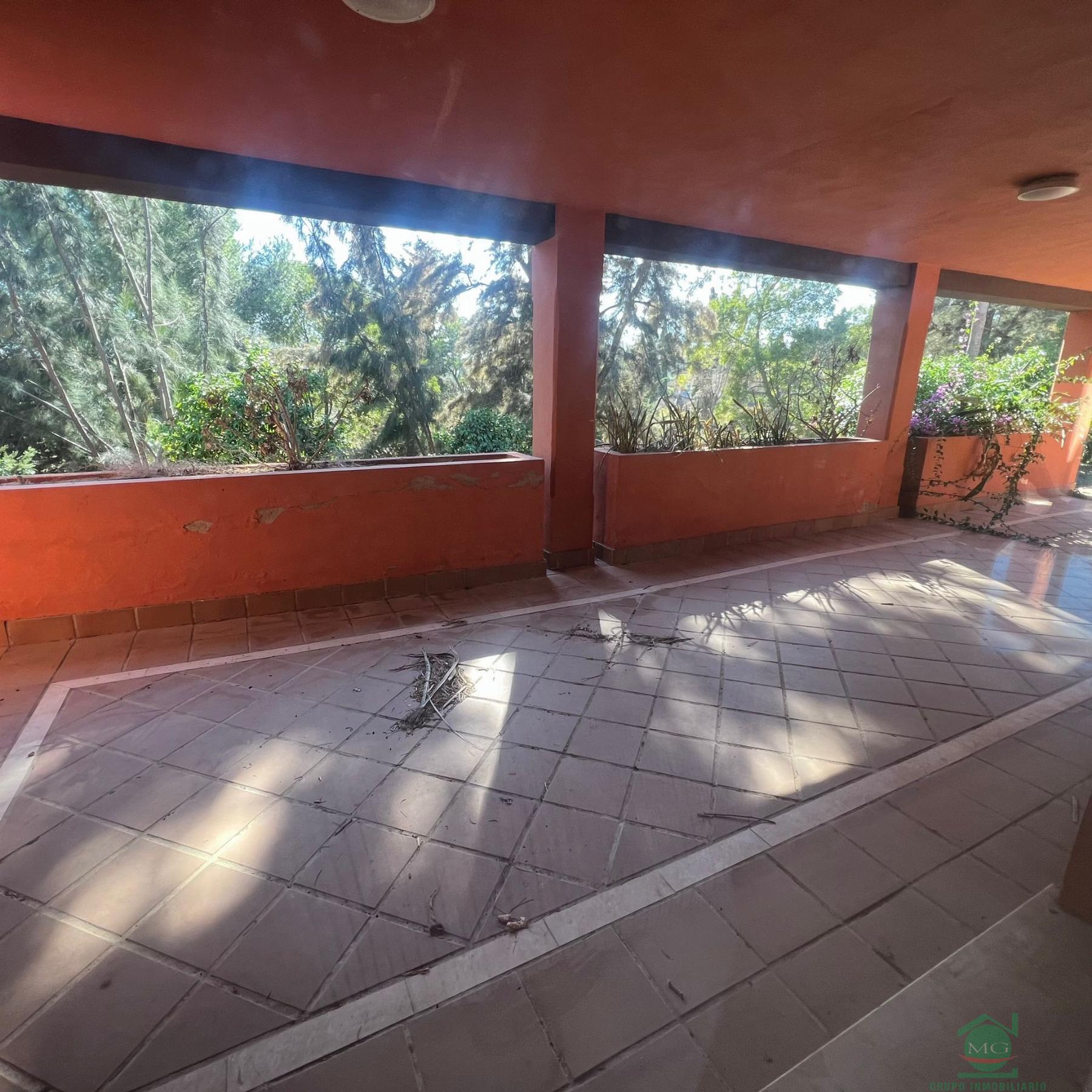 For sale of villa in Sotogrande