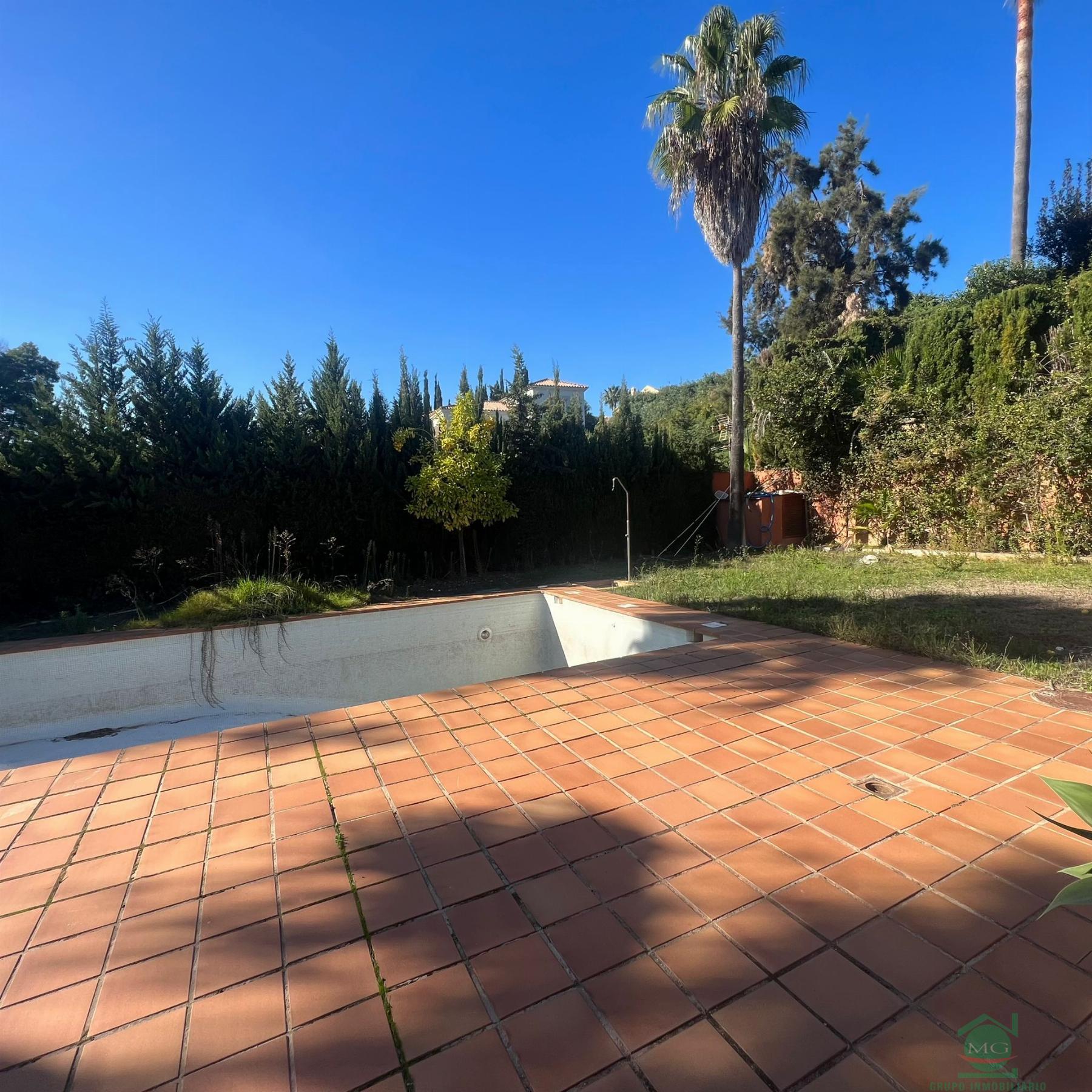 For sale of villa in Sotogrande