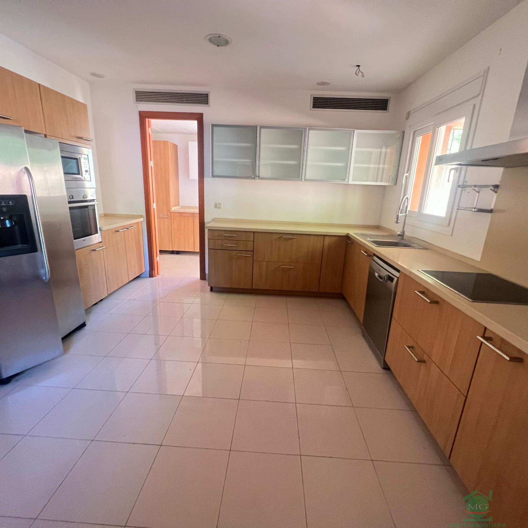 For sale of villa in Sotogrande