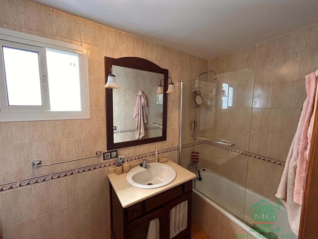 For sale of flat in Los Barrios