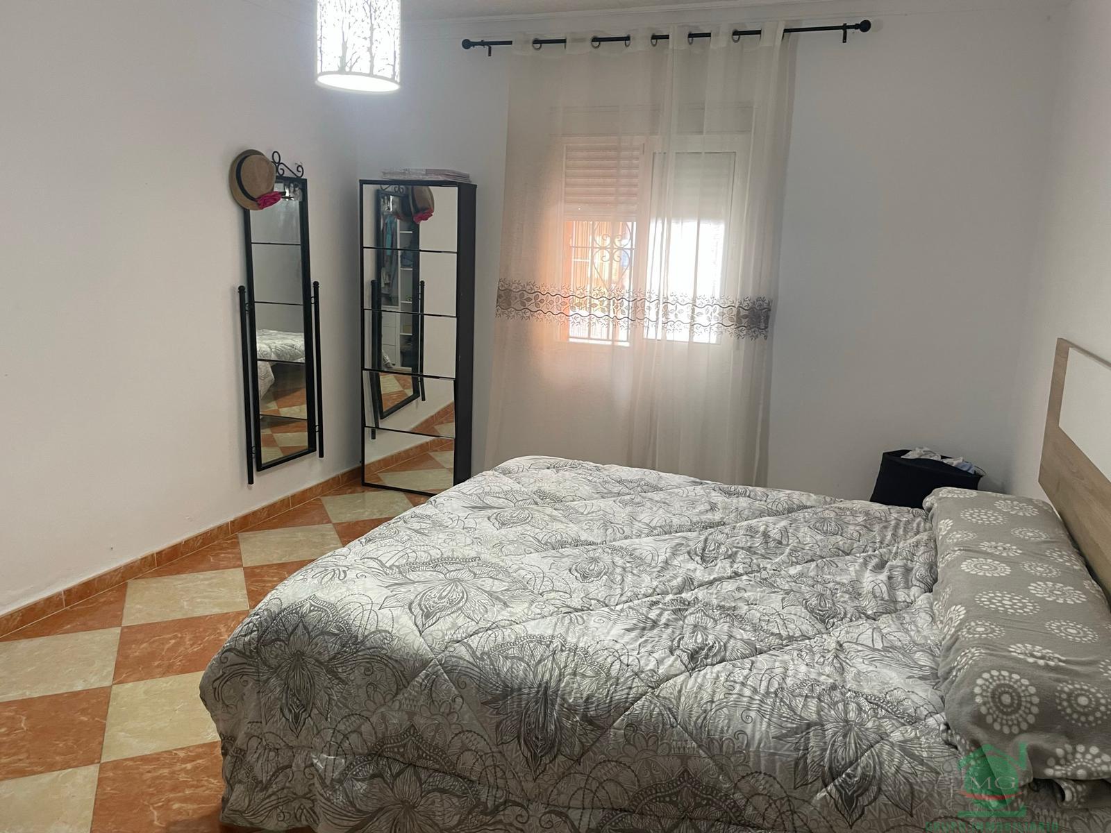 For sale of flat in La Linea de la Concepcion