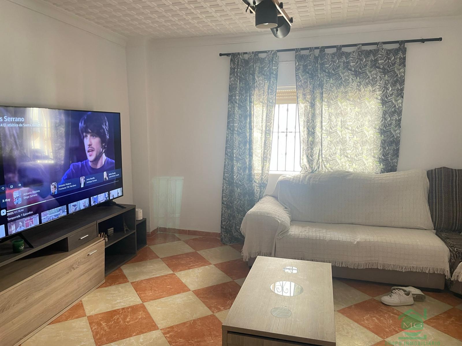 For sale of flat in La Linea de la Concepcion