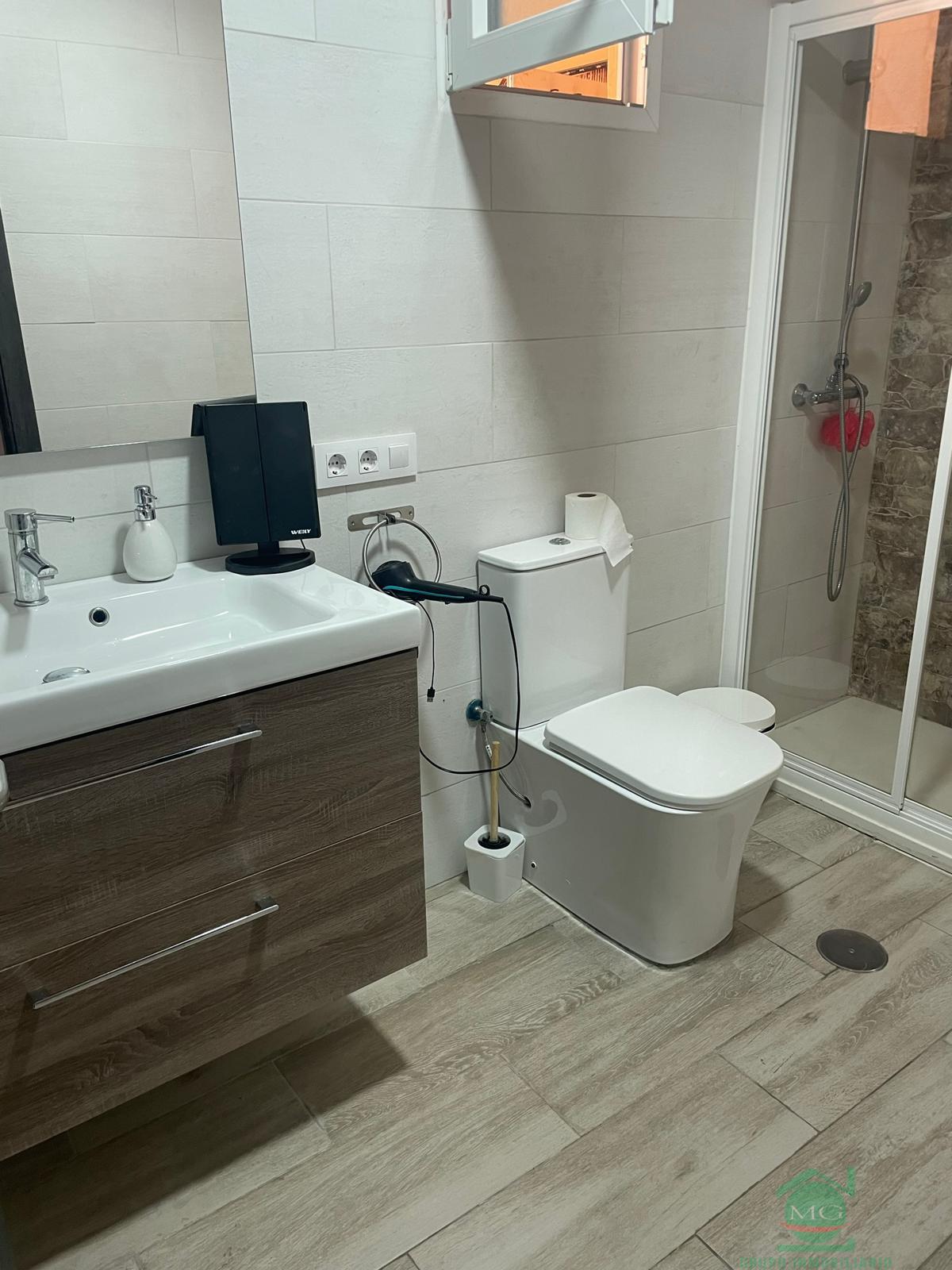 For sale of flat in La Linea de la Concepcion