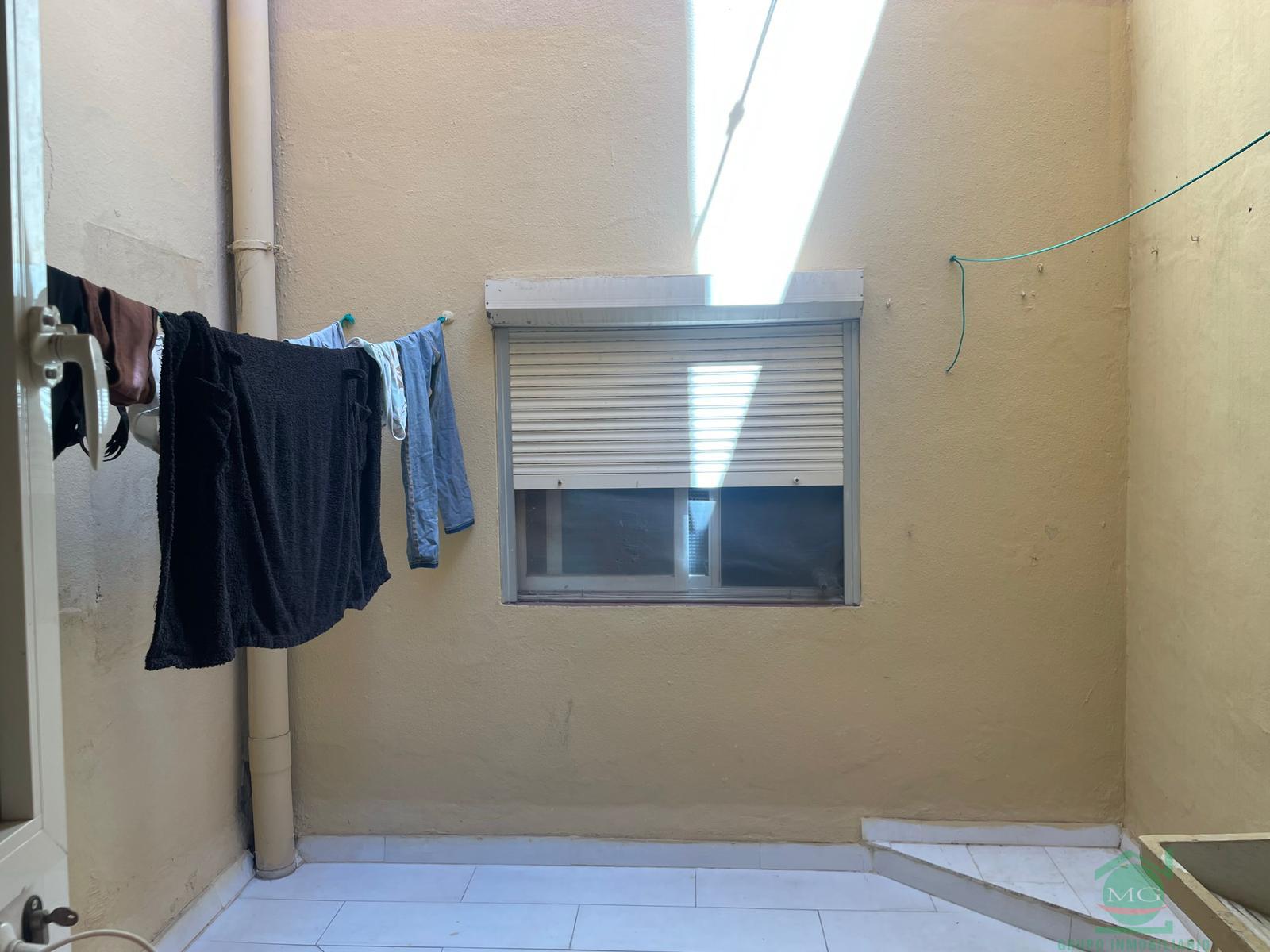 For sale of flat in La Linea de la Concepcion