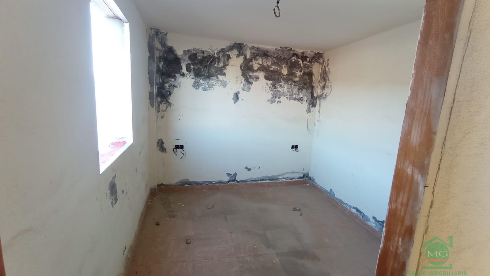 For sale of house in San Roque