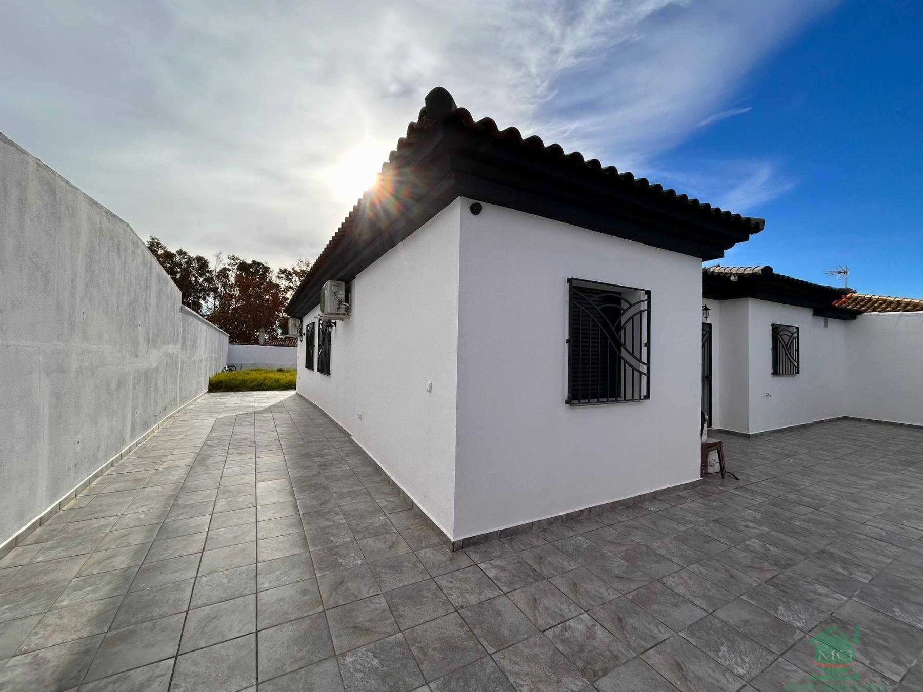 For sale of chalet in Los Barrios
