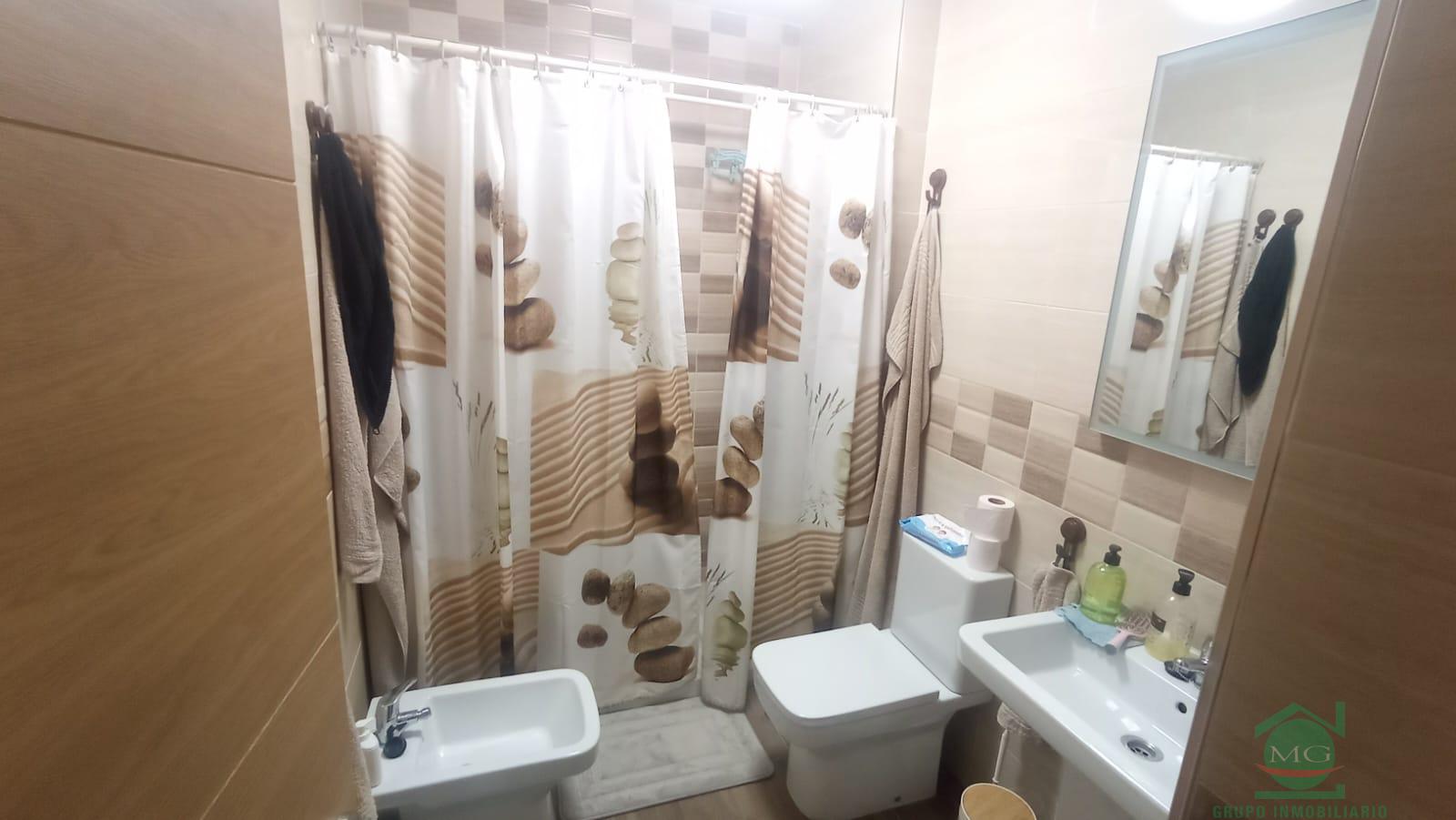 For sale of flat in La Linea de la Concepcion