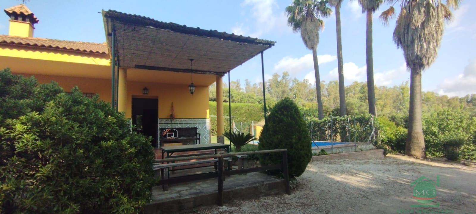 Venta de finca rústica en Jimena de la Frontera