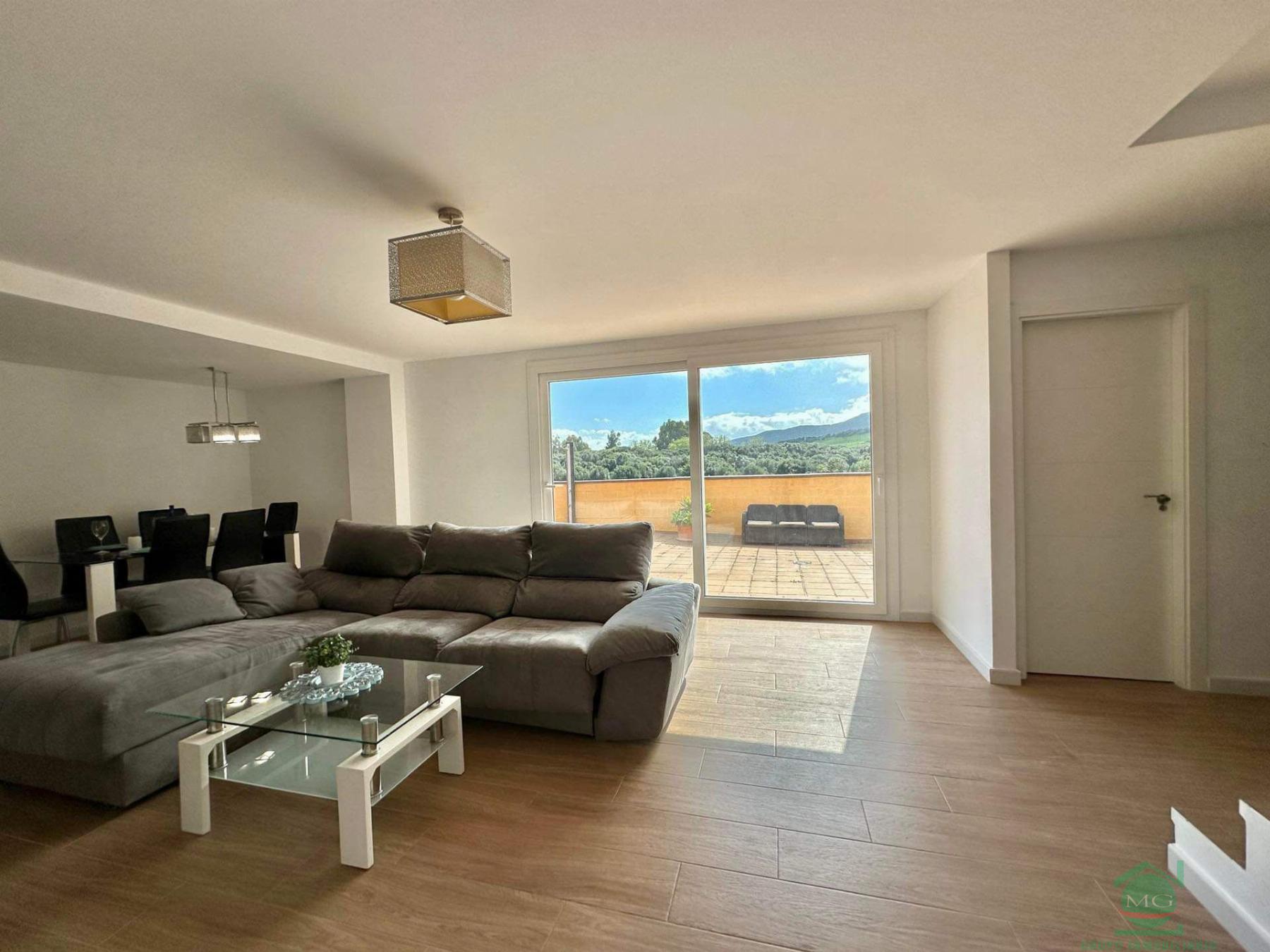For sale of house in Algeciras