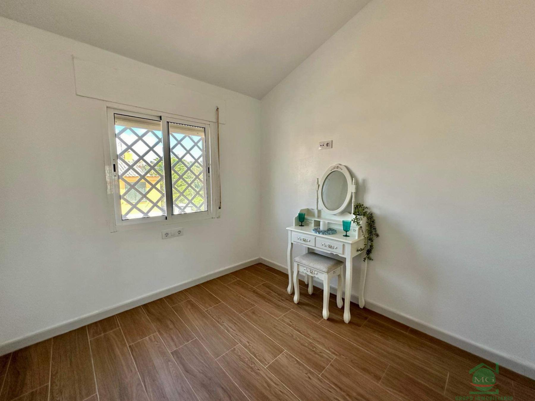 For sale of house in Algeciras
