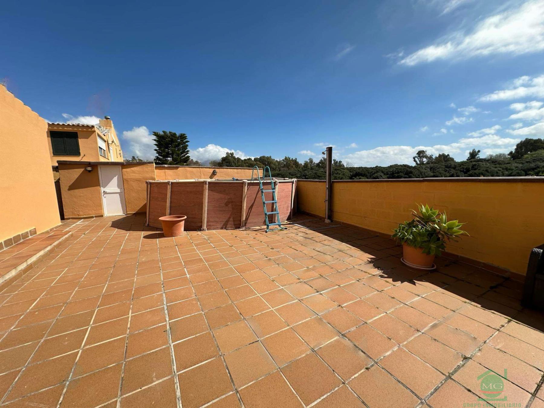 For sale of house in Algeciras