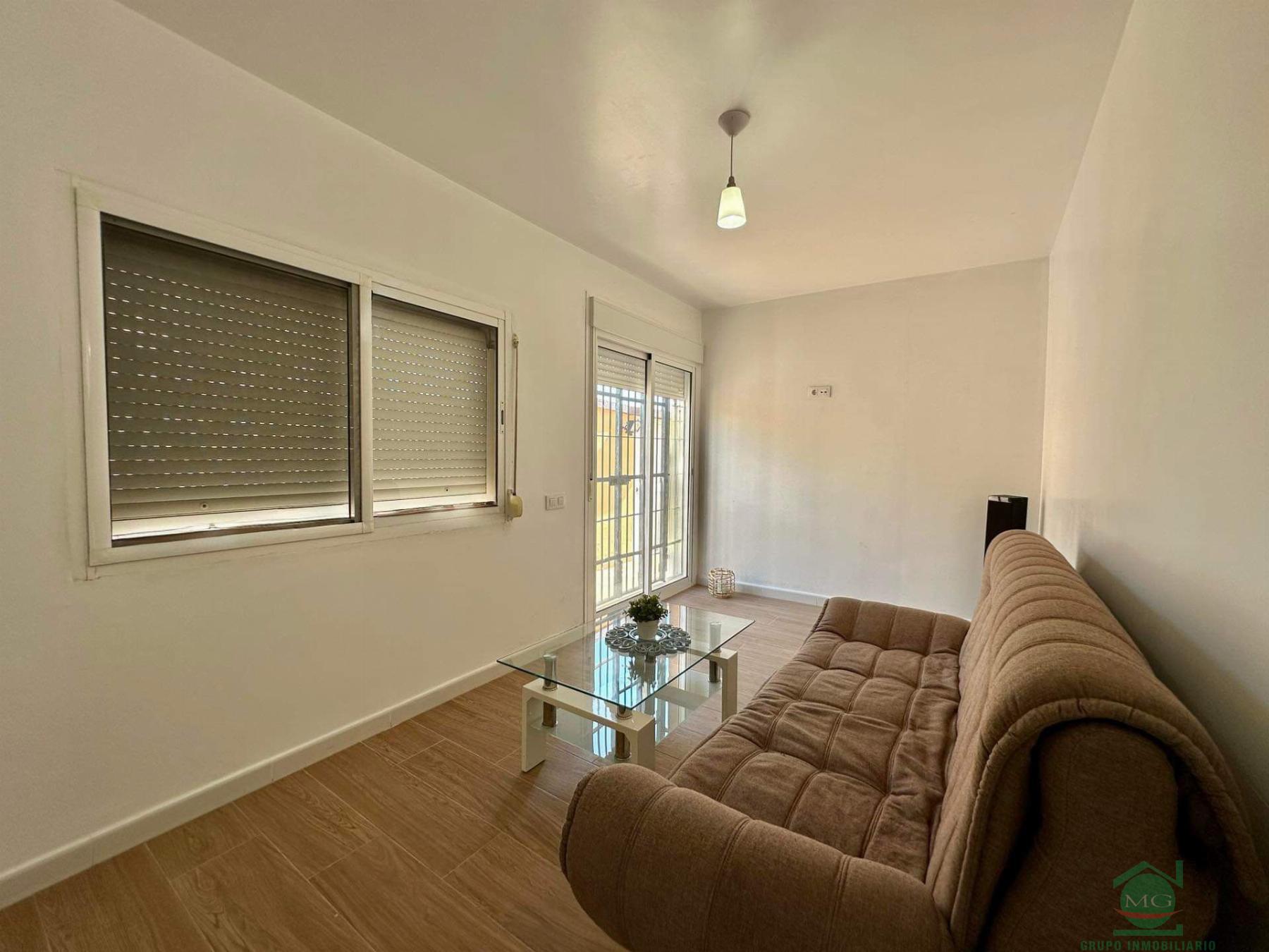 For sale of house in Algeciras