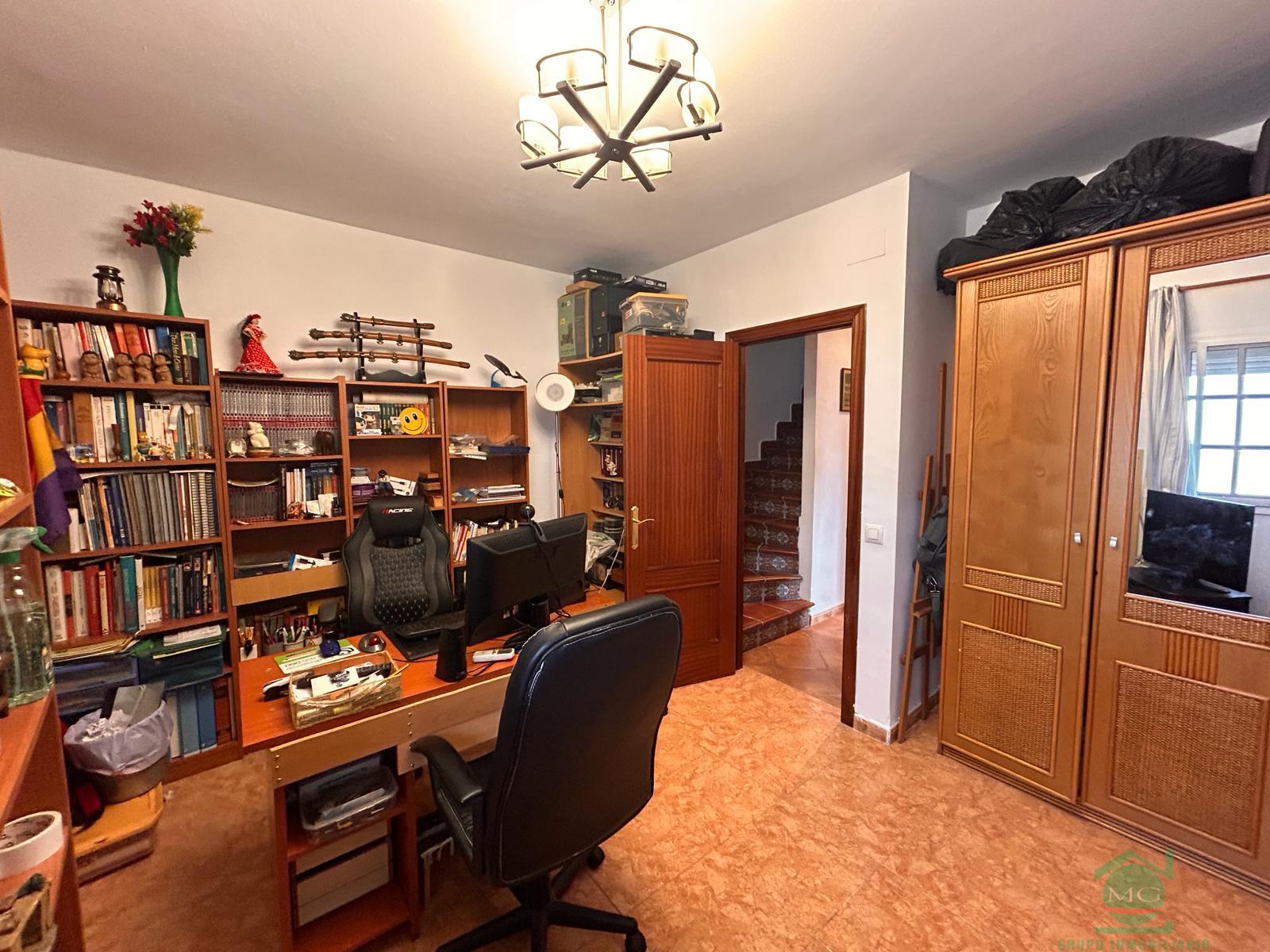 For sale of house in Los Barrios